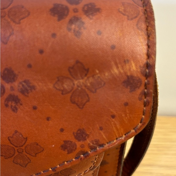 Patricia Nash Cassano Cognac Brown Leather Crossbody Bag - Picture 4 of 13